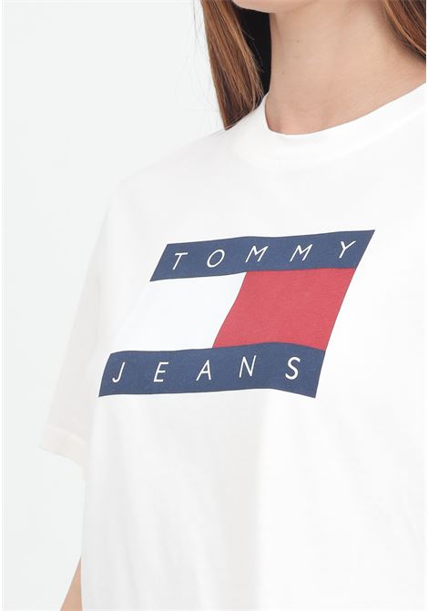 Women's white short sleeve t-shirt with flag logo TOMMY JEANS | DW0DW18629YBHYBH